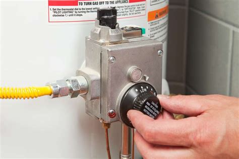do all gas water heaters have a pilot light
